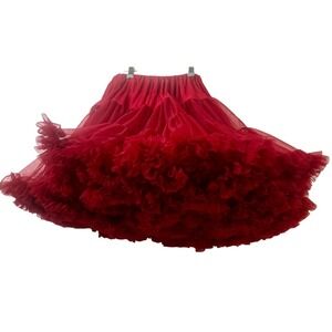 Malco Modes Red Very Full‎ LayeredTulle Petticoat Dance #582 Nylon USA Medium